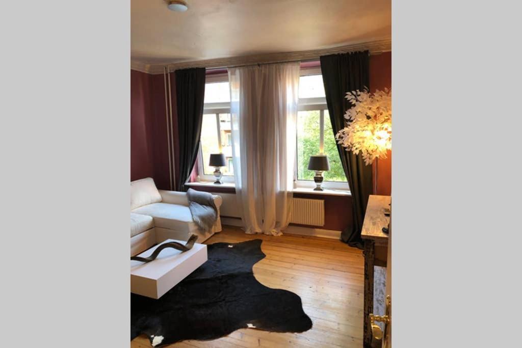 Perfekter Altbaucharme In Zentraler Lage ! Apartment Kiel Exterior photo