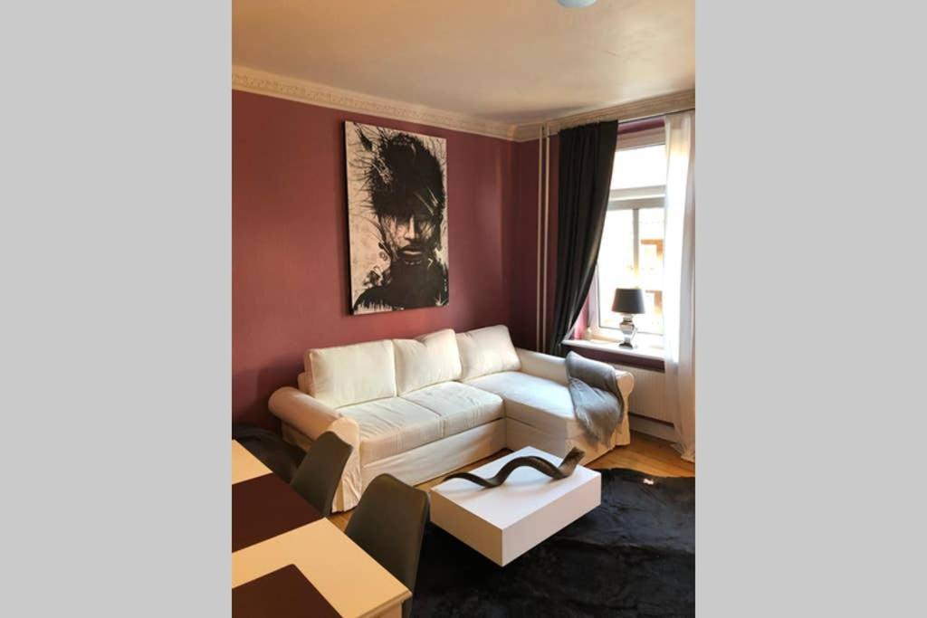 Perfekter Altbaucharme In Zentraler Lage ! Apartment Kiel Exterior photo